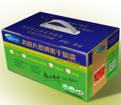 膩?zhàn)臃?/></p><p><span>　　（1）按照狀態(tài)：膏狀膩?zhàn)?、粉狀膩?zhàn)?、膠配填料或水泥。</span></p><p><span>　?。?）按照耐水性：耐水膩?zhàn)印⒎悄退佔(zhàn)樱ㄈ?21膩?zhàn)樱?/span></p><p><span>　?。?）按照使用場(chǎng)合：內(nèi)墻膩?zhàn)?、外墻膩?zhàn)印?/span></p><p><span>　?。?）按照功能：耐水膩?zhàn)?、彈性膩?zhàn)?、高彈防水膩?zhàn)印?/span></p><p><span>　　每種膩?zhàn)臃圩饔茫?/span></p><p><span>　　非成品膩?zhàn)樱浩渲傅氖菦](méi)有說(shuō)生產(chǎn)標(biāo)準(zhǔn)、沒(méi)有包裝以及沒(méi)有質(zhì)量保證體系的膩?zhàn)赢a(chǎn)品，一般是在施工現(xiàn)場(chǎng)有工人進(jìn)行配料的混合進(jìn)行制成的膩?zhàn)?。同時(shí)還有另外一種膩?zhàn)?，其在混合粉料方面擁有一定的?biāo)準(zhǔn)，但是還是需要在現(xiàn)場(chǎng)進(jìn)行調(diào)配，也可以便列為非成品膩?zhàn)印?/span></p><p><span>　　成品膩?zhàn)樱撼善纺佔(zhàn)又傅氖菗碛泻侠淼幕旌嫌昧稀⑦M(jìn)行機(jī)械化的生產(chǎn)，避免了傳統(tǒng)的人工混合進(jìn)行的差錯(cuò)。其具有綠色環(huán)保、無(wú)毒無(wú)味的特點(diǎn)，可兌水便可以使用，才做飯恩長(zhǎng)的方便，工藝簡(jiǎn)單，為裝修節(jié)省了一定的時(shí)間。</span></p><p><span>　　內(nèi)墻膩?zhàn)樱簝?nèi)墻膩?zhàn)拥男阅芤蠓浅５母?，其必須達(dá)到健康環(huán)保的性能才能使用，一般不可用于外墻。</span></p><p><span>　　外墻膩?zhàn)樱和鈮δ佔(zhàn)訉?duì)性能方面要求較高，其需要一定的防水、抗風(fēng)、防曬性能，對(duì)于環(huán)保度方面可適當(dāng)?shù)慕档汀?/span></p><p style=